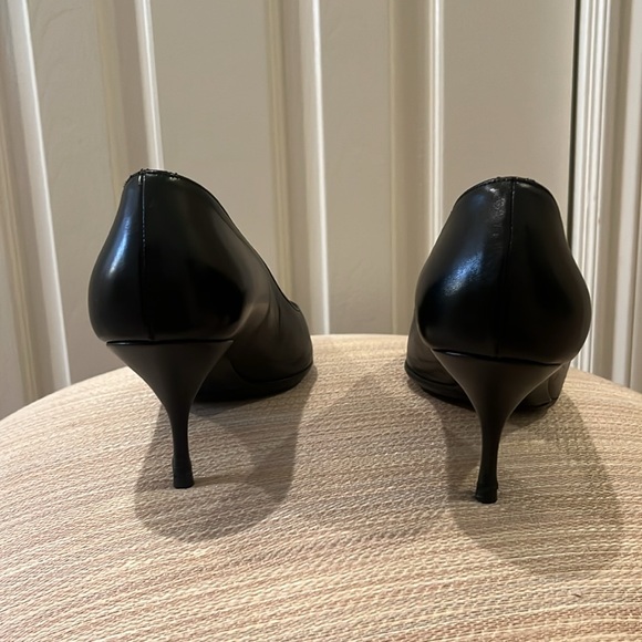 Prada Pointy Toe Shoes - Picture 3 of 10